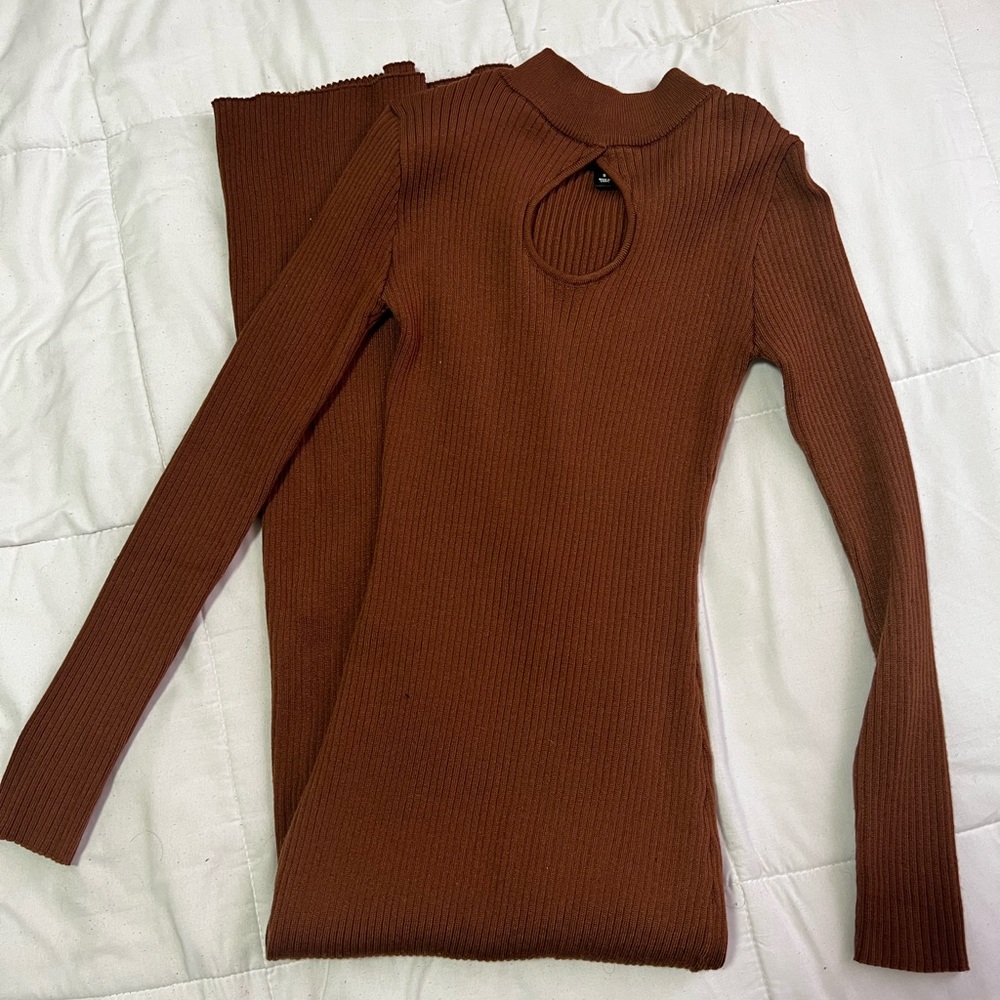 Brown long dress with slit